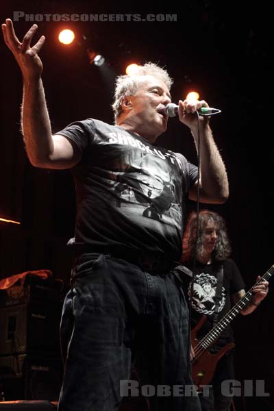 JELLO BIAFRA AND THE GUANTANAMO SCHOOL OF MEDECINE - 2014-04-23 - PARIS - CentQuatre - Salle 400 - 